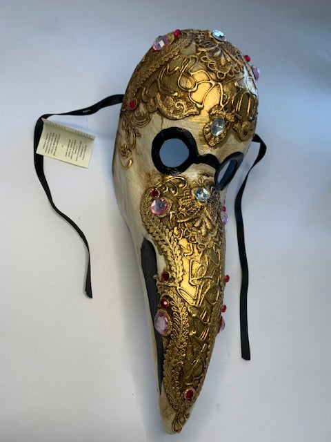 medico della peste indossabile  macramè